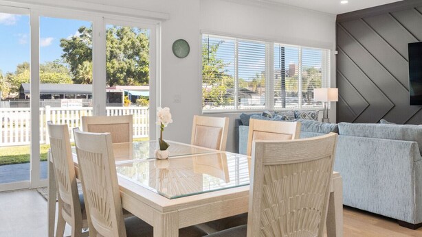 Unclassified image, 1 of 27, button - Upscale & Spacious Home 1 Mile to Ray-J | Casa Columbus (Tampa)