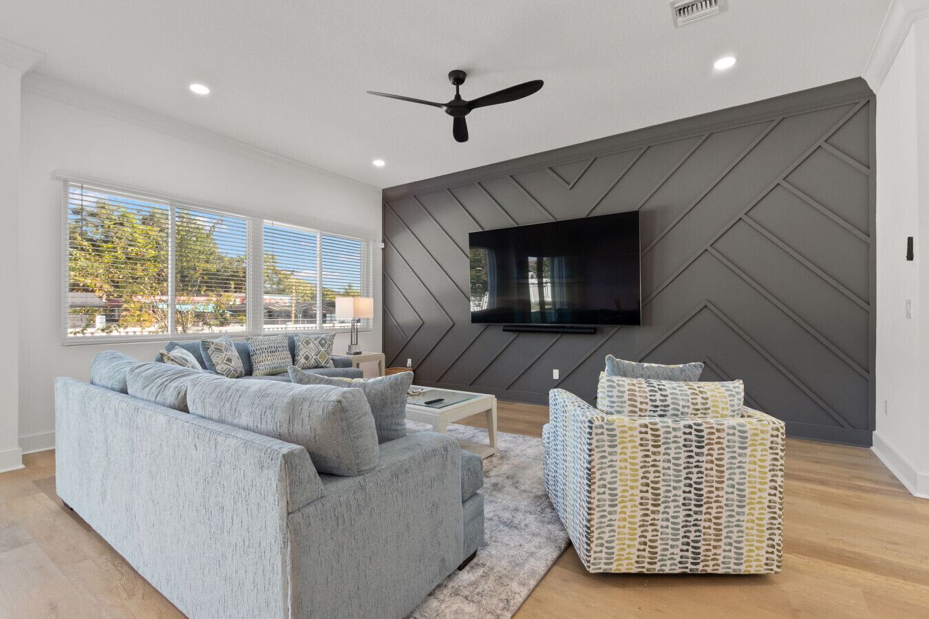 Téléviseur, chaîne audio