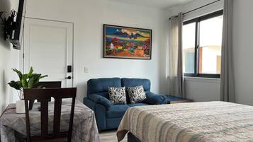 Fer et planche Ă repasser, Wi-Fi, draps fournis