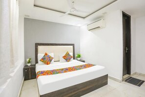 Free WiFi - Comfy Stay Hotels (New Delhi)