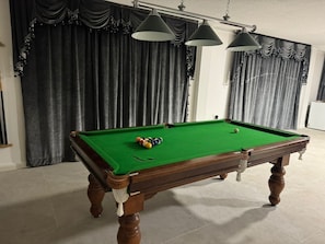 Games room - Cost down stair apartment (Dural DC)