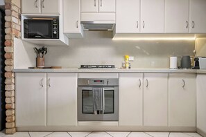 House | 3 bedrooms - Rest Ease A Sepal Stay (Perth)