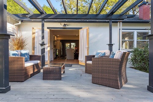 Private Acre+BBQ Patio | 5min to Healdsburg Plaza