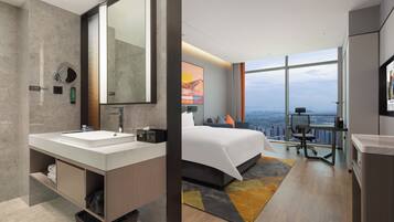 Superior enkelrum - utsikt mot staden | Gratis wi-fi