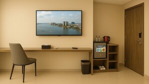Unclassified image, 2 of 35, button - JUN YUE VI Lagos hotel (Lagos)