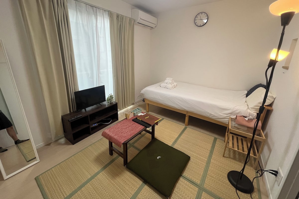 Single Room, Lanai, City View | In-room safe, blackout drapes, soundproofing, free WiFi