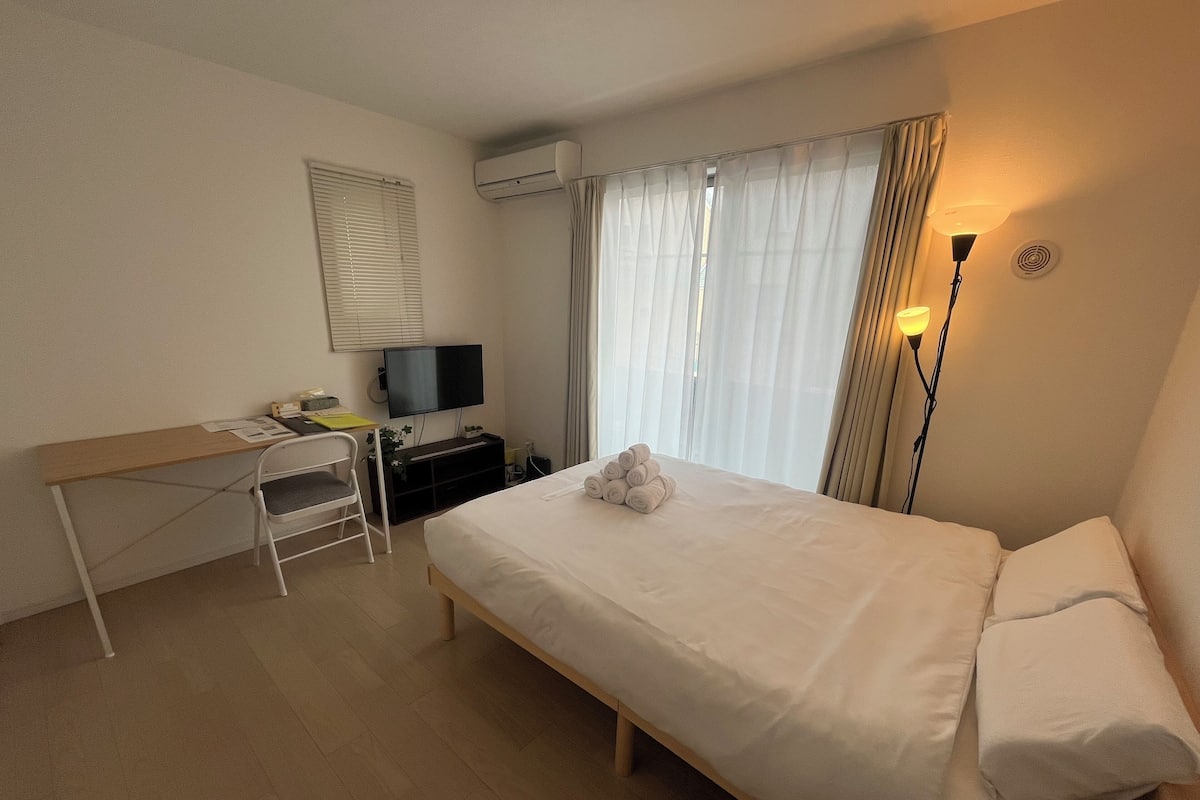 Double Room, 1 Double Bed, Lanai, City View | In-room safe, blackout drapes, soundproofing, free WiFi