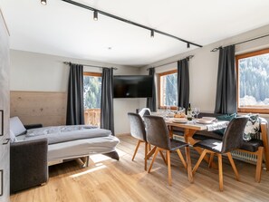 Dining - Two holiday apartments in farmhouse with a view (Alpbach)