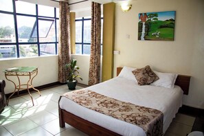 Deluxe Double Room, City View | Free WiFi, bed sheets - Miriam Inn Chaka (Chaka)