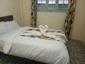 Superior Double Room, City View | Free WiFi, bed sheets - Miriam Inn Chaka (Chaka)