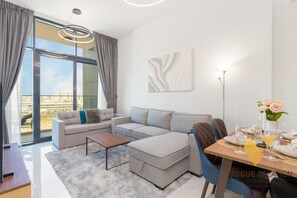 Smart-TV, Tischtennisplatte