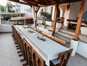 Apart Daire | Açık havada yemek servisi