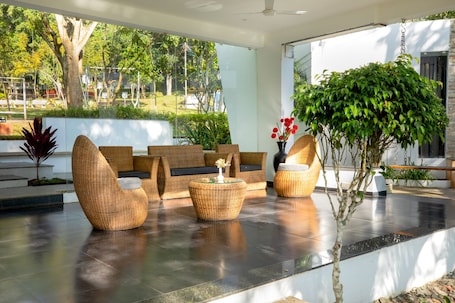 Lounge. Thapovan Resort by Z Vacations