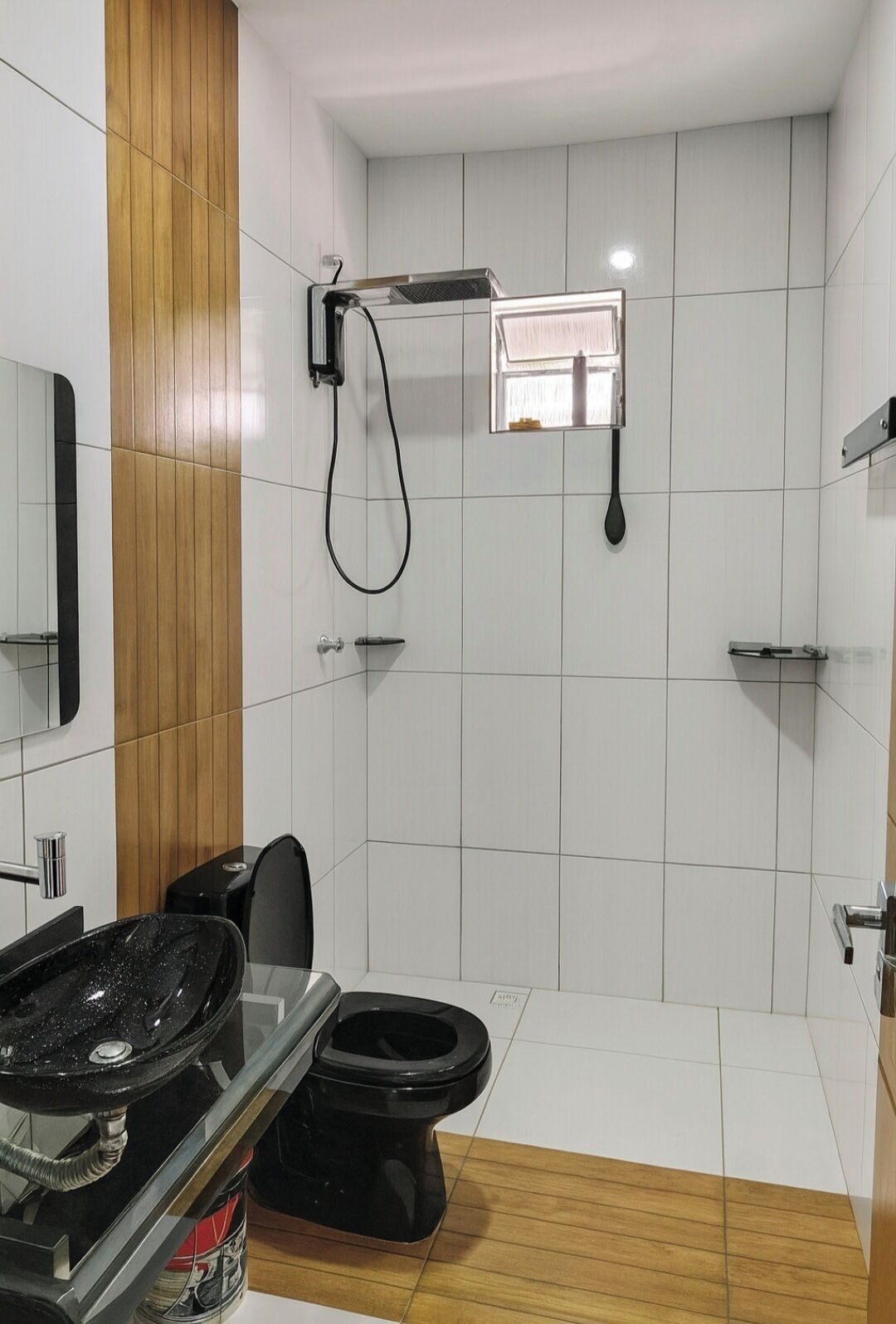 Toallas, papel higiénico