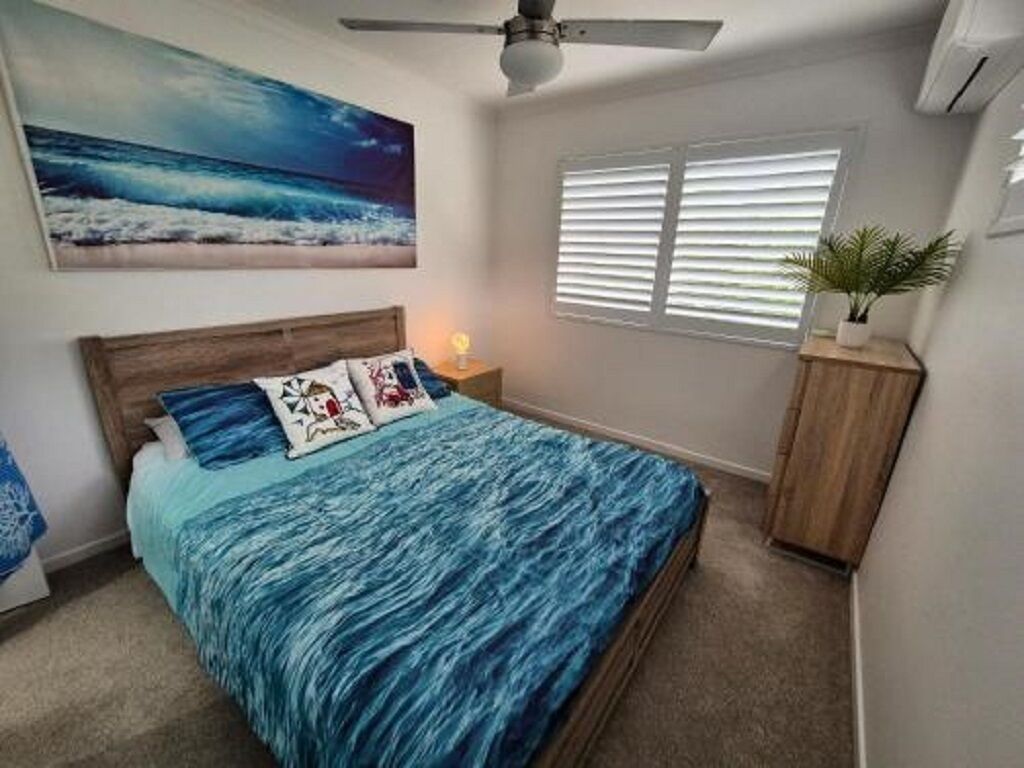 3 chambres, fer et planche à repasser, Wi-Fi, draps fournis