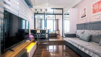 Appart'hÎtel, 1 chambre, coin cuisine, vue ville | Coin séjour