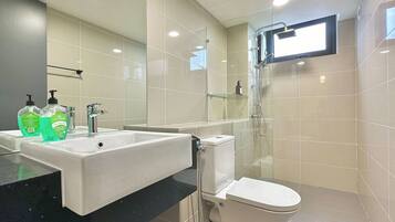 Appartement Duplex Deluxe, 2 chambres, vue ville | Salle de bain