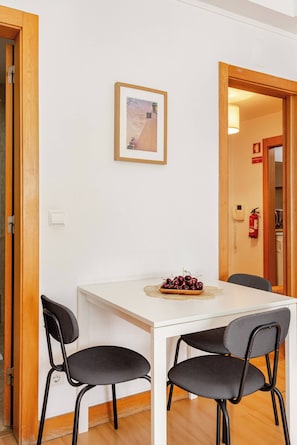 Apartment, 1 Bedroom, City View | Dining room - Top Location Beautiful Apartment! (Lisbon)