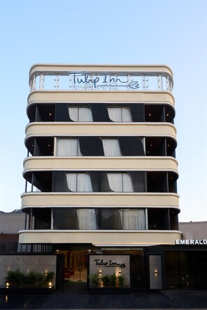 Exterior - Tulip Inn Gurugram Sector 39 (Gurugram)