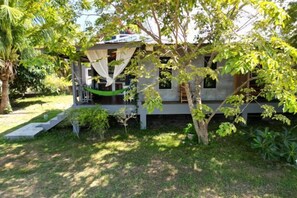 Unclassified image, 3 of 3, button - Island’s Gift – Private Design House for 2 Near Sunset Beach (Koh Phangan)
