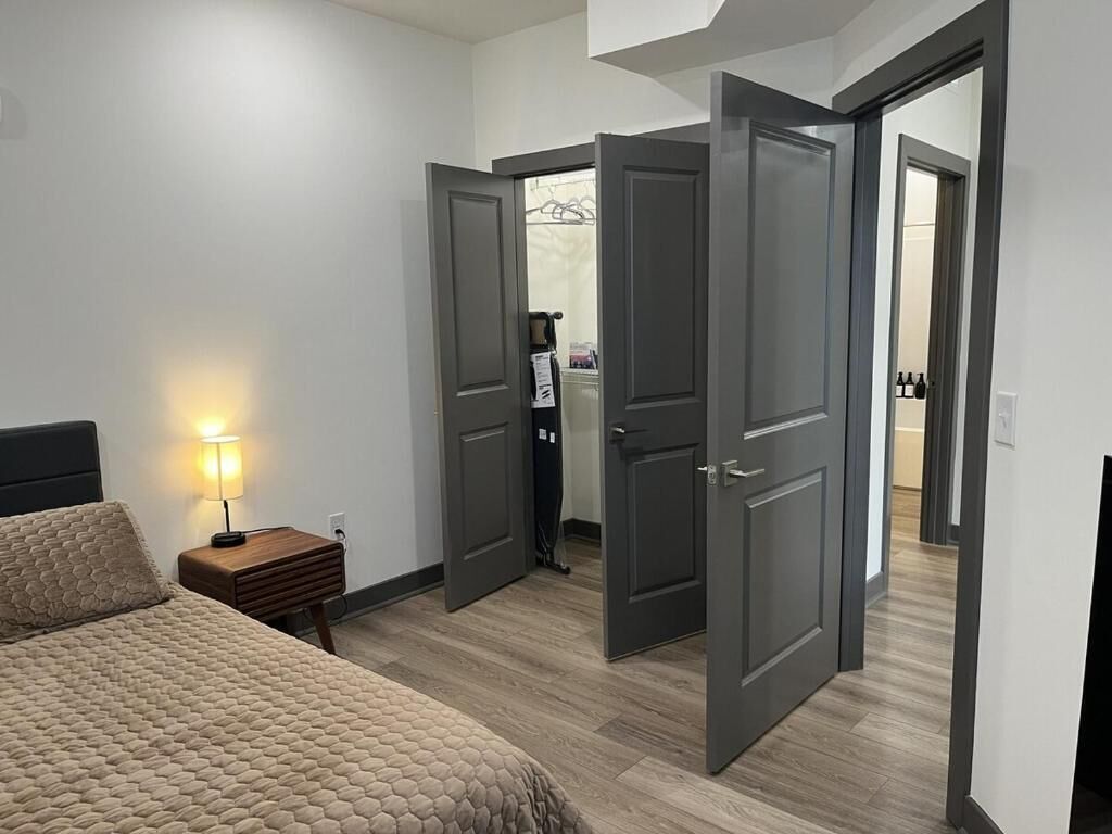 アイロン / アイロン台、WiFi (無料)