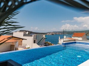 Villa (Three Bedroom Villa) | Piscina all'aperto