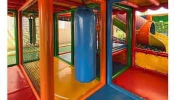 House, Multiple Bedrooms, Smoking, Patio | Children's area