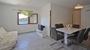 Apartment | Tempat makan