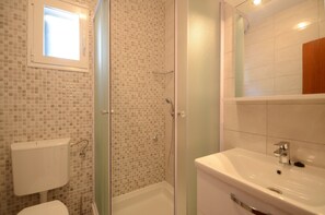 Apartment | Bathroom - Panoramic Apartments Anic - Premium Two Bedroom Apartment With Terrace and Sea View (Blato)