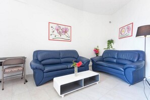 Apartment | Living room - Summerheaven Apartments - One Bedroom Apartment With Terrace and Sea View (Podgora)