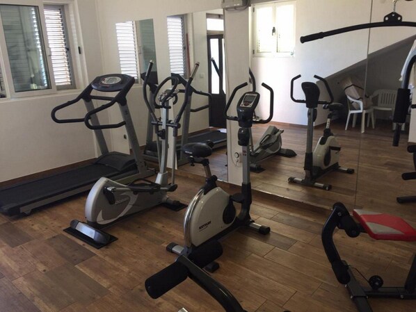 Apartment | Fitness facility - Summerheaven Apartments - One Bedroom Apartment With Terrace and Sea View (Podgora)
