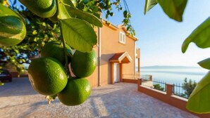 Unclassified image, 5 of 30, button - Summerheaven Apartments - One Bedroom Apartment With Terrace and Sea View (Podgora)