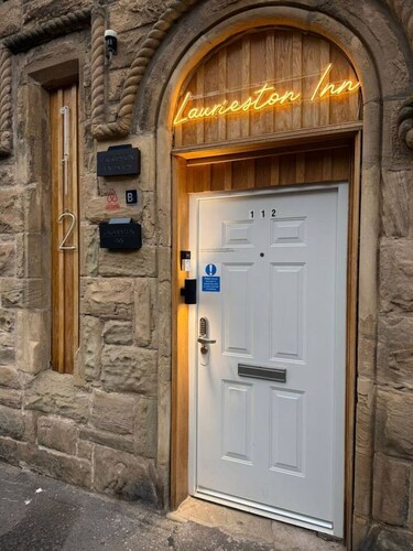 Laurieston Inn - Deluxe King Suite