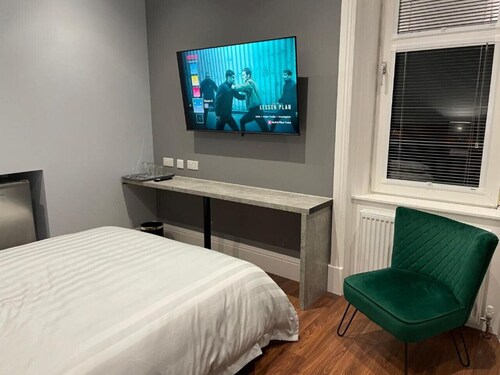 Laurieston Inn - Deluxe King Suite