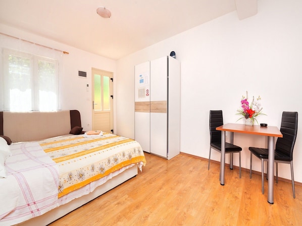 Apartment - Apartments Barbara With Swimming Pool - Studio Apartment With Swimming Pool (Moscenicka Draga)
