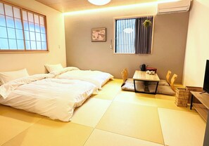 Deluxe Twin Room, Multiple Beds, Private Bathroom | Interior - Nara Inn Japanese Ryokan (Nara)
