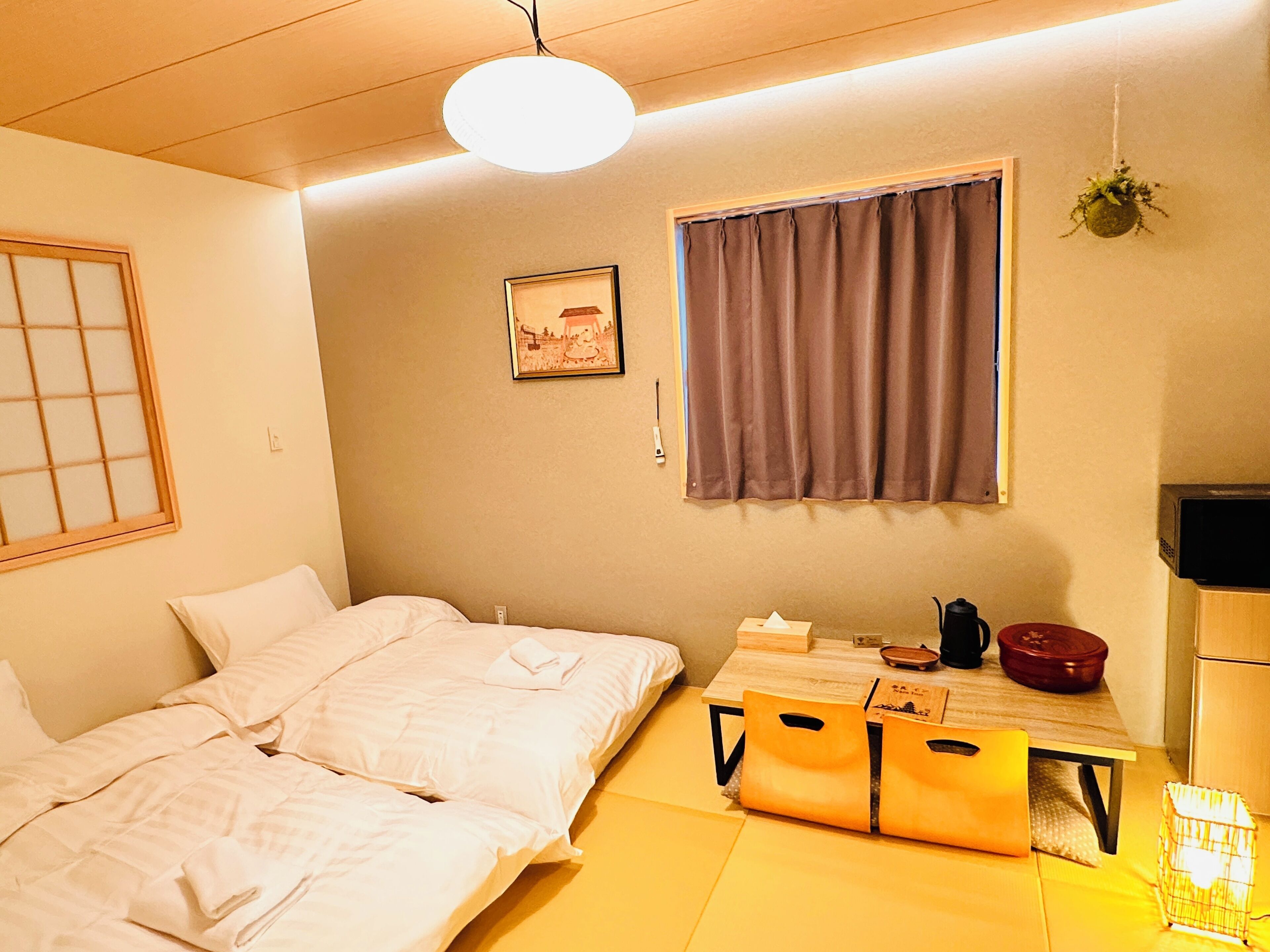 Kahden hengen standard-huone (kaksi sänkyä) | Työpöytä, kannettavalle tietokoneelle sopiva työtila, pimennysverhot