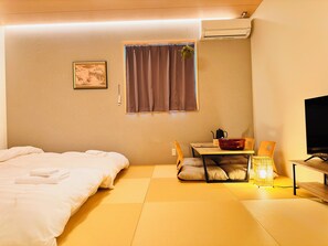 Deluxe Twin Room, Private Bathroom | Desk, laptop workspace, blackout curtains, soundproofing - NARA INN (Nara)