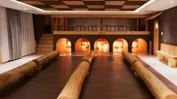 Hoitoalue ulkona, sauna, poreallas, höyrysauna, kuumia lähteitä