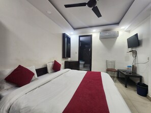 ห้องดีลักซ์ซิงเกิล | โต๊ะทำงาน, Wi-Fi ฟรี, ผ้าปูที่นอน
