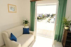 Smart TV - Apartments Anamarija - One Bedroom Apartment with Balcony - 3 (Privlaka)