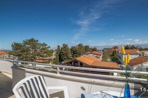 Property grounds - Apartments Anamarija - One Bedroom Apartment with Balcony - 5 (Privlaka)