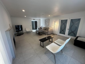 Smart TV, fireplace, table tennis - Grand House in Mt. Helix (El Cajon)