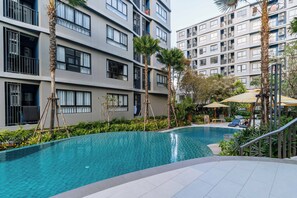 Outdoor pool - 2BR Condo Pool and Full Gym C262 (Kathu)