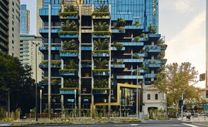 Exterior - Skyline Suites | Scenic Views, King Bed, Level 39 (Southbank)