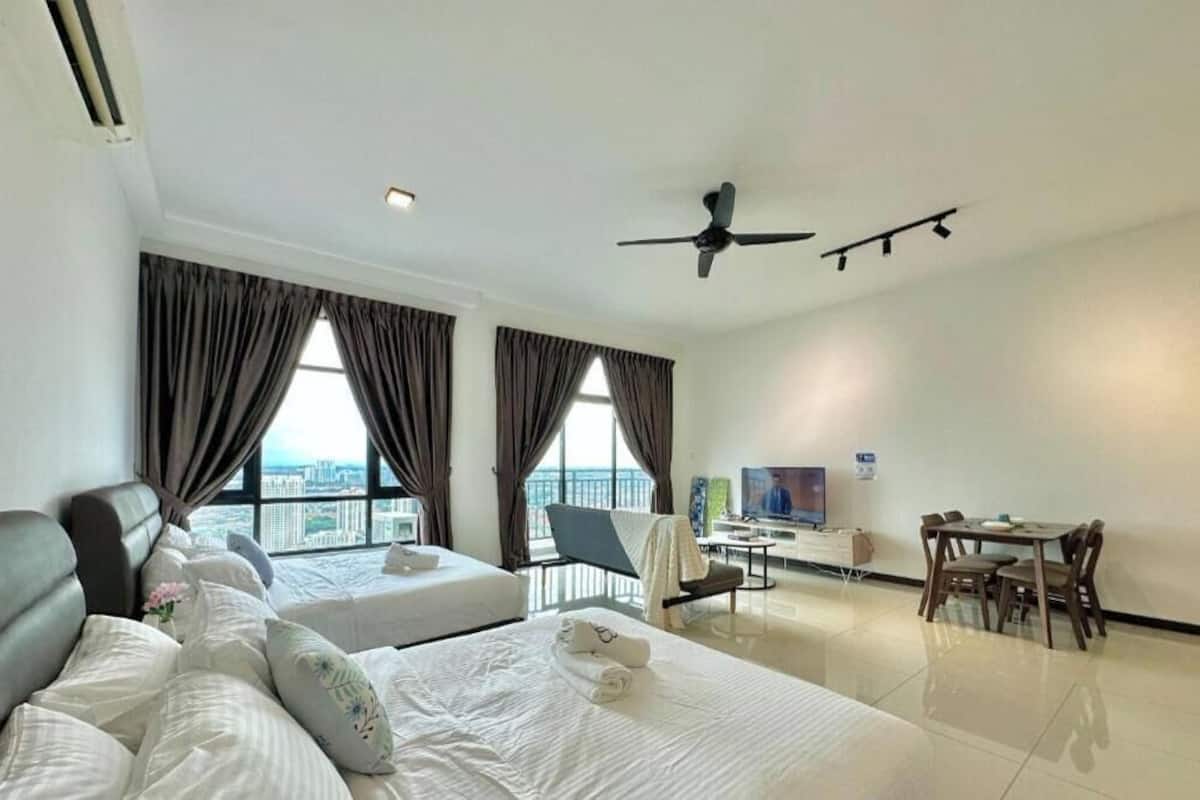 Blackout curtains, iron/ironing board, free WiFi