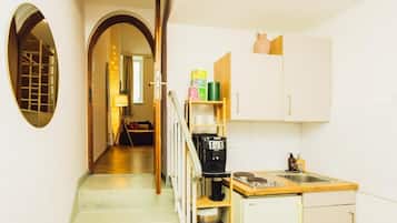 Studio, City View, Ground Floor | Private kitchen | Fridge, microwave, stovetop, electric kettle