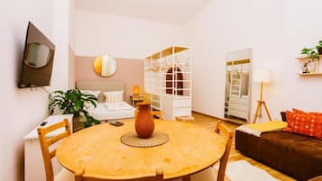 Studio, City View, Ground Floor | Individually decorated, individually furnished, iron/ironing board