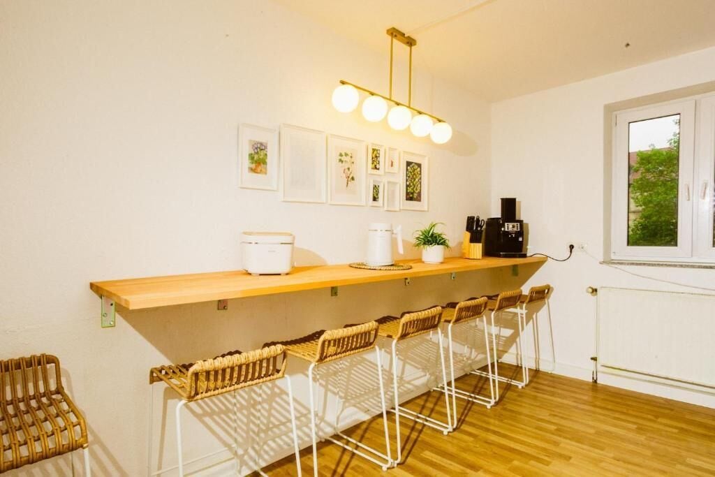 Familien-Vierbettzimmer, Küche, Blick auf den Innenhof | Speisen