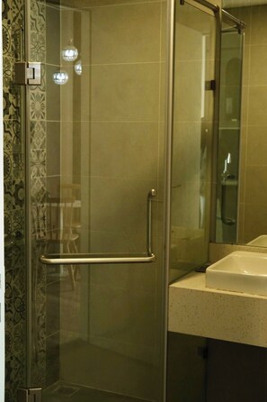 Bathroom - EcoPark- Sunny Residence (Văn Giang)